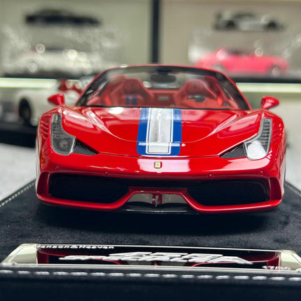 HH Model Ferrari 458 Speciale Aperta Metallic Red 1:18 Resin Model Car - premium collector scale model