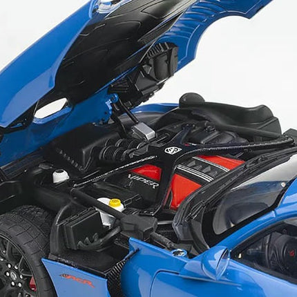 AutoArt Dodge Viper ACR 2017 1:18 Diecast Model Car - model display piece for collectors