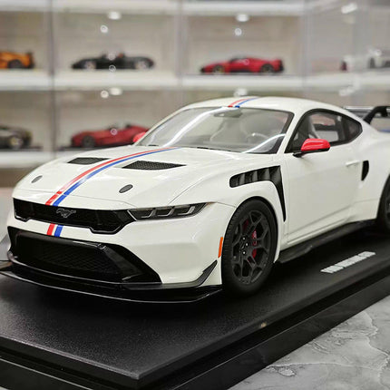 GT Spirit Ford Mustang GTD Spirit of America White GT956 1:18 Resin Model Car - detailed collector display model