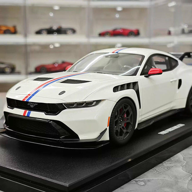 GT Spirit Ford Mustang GTD Spirit of America White GT956 1:18 Resin Model Car - detailed collector display model