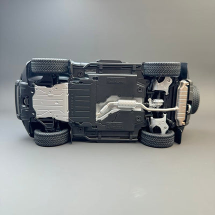 Almost Real Land Rover Defender 90 1:18 Diecast Model Car - detailed model car replica