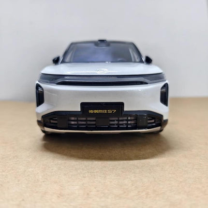 GAC Trumpchi Xiangwang S7 2025 OEM White 1:18 Diecast Model Car - collector edition scale model