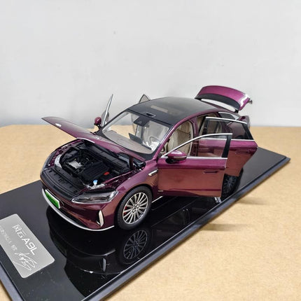 Original Factory Model Chery Fengyun A9L Red 1:18 Diecast Model Car - collector edition scale model