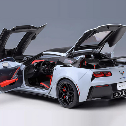 https://www.yxcarmodel.com/cdn/shop/files/14_0b3513be-5acd-4ce3-9111-dbf798f4cce8.png?v=1726106457&width=1946