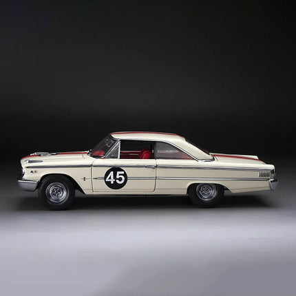 Sun Star 1963 Ford Galaxie 500XL 1:18 Diecast Model Car - scale model for display