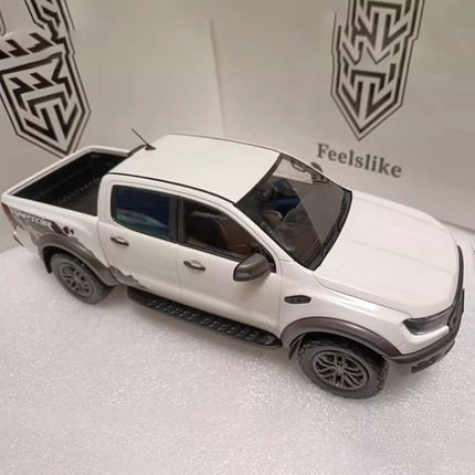 Feelslike Ford Ranger Raptor Pickup Truck 1:18 Resin Model Pickup - detailed collectible replica