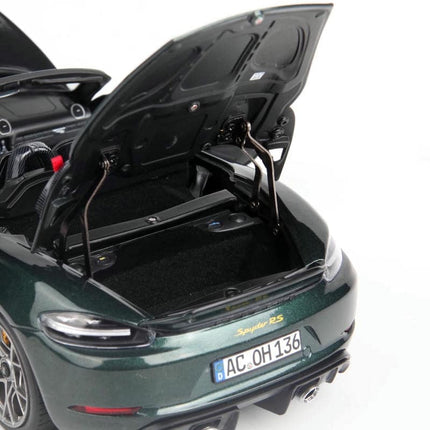 Norev Porsche 718 Spyder RS Weissach Pack 1:18 Diecast Model Car - collector display piece