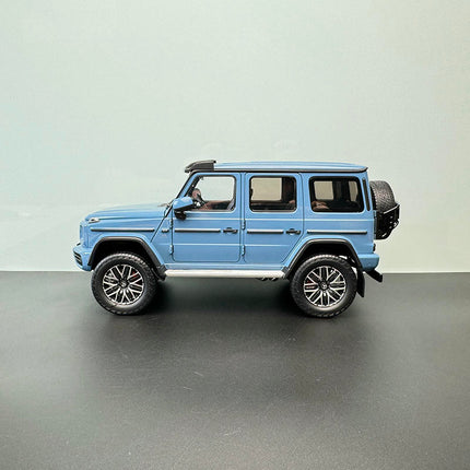 KengFai Mercedes-Benz AMG G63 4x4 1:18 Diecast Model Car - studio product photo of the scale model