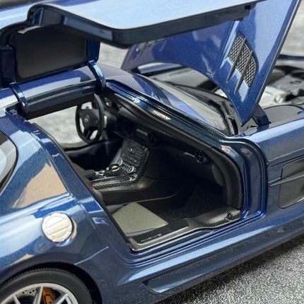 Minichamps Mercedes-Benz SLS AMG Roadster Metallic Blue 1:18 Diecast Model Car - scale replica for enthusiasts