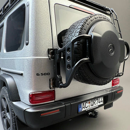 Norev Mercedes-Benz G500 4x42 1:18 Diecast Model Car - collector-grade scale model