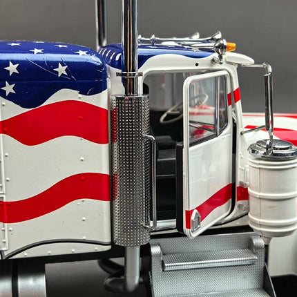 Road Kings Kenworth W900 American Heavy Truck Tractor Head 1:18 Diecast Model Truck - showroom-quality model replica