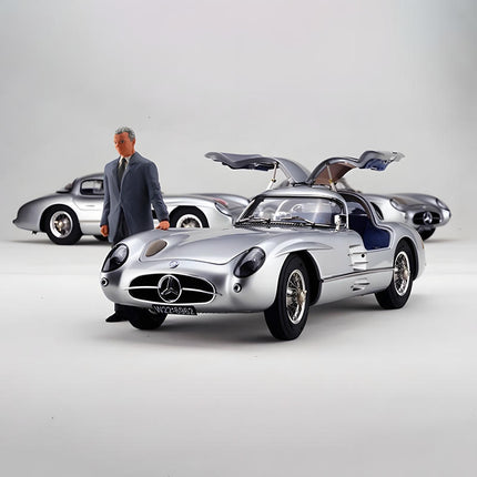 CMC Mercedes-Benz 300 SLR Uhlenhaut Coupe 1955 Silver M-246 1:18 Diecast Model Car - fine detailed model replica