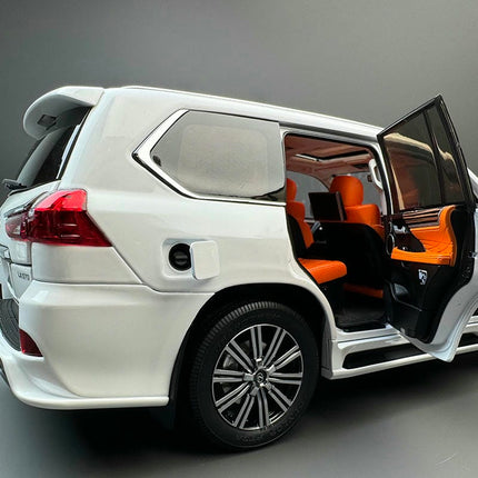 LCD Model Lexus LX570 White 1:18 Diecast Model Car - detailed model car replica