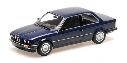 1:18 scale blue BMW diecast model car with silver accents on white background