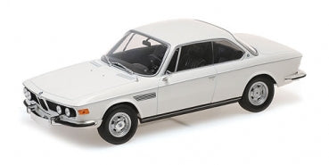 White 1:18 scale classic BMW diecast model car with detailed exterior