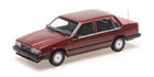 1:18 scale red Volvo diecast model car sedan with detailed exterior design