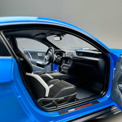 AutoArt Ford Mustang Shelby GT500 Blue 1:18 Diecast Model Car - detailed collectible replica