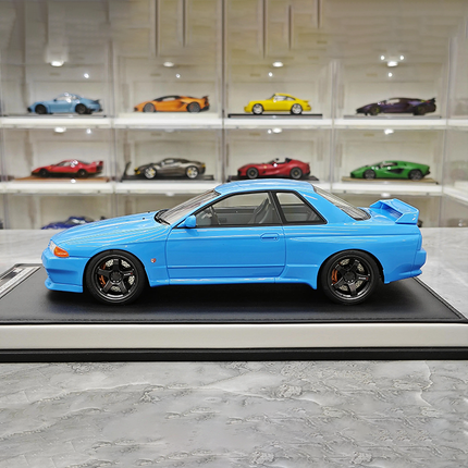 Motorhelix Nissan Skyline GT-R R32 Customized 1:18 Resin Model Car - premium collector scale model