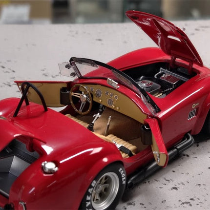 Minichamps Mercedes-Benz SLK R172 2011 Silver Metallic 1:18 Diecast Model Car - detailed model car replica