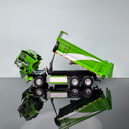 Jiefang J6 Muck Truck Green 1:24 Diecast Model Truck - scale replica for enthusiasts