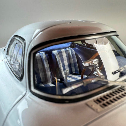 V8 Model Mercedes-Benz 300 SLR 1:18 Resin Model Car - scale replica for enthusiasts