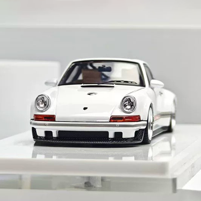 Zincit Model ZM Porsche 911 Singer DLS 1:43 Diecast Model Car - studio product photo of the scale model