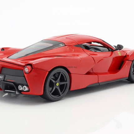 https://automodele.eu/environment/cache/images/productGfx_454552_0_0/16001-Ferrari-LaFerrari-F70-Bburago-118.jpg