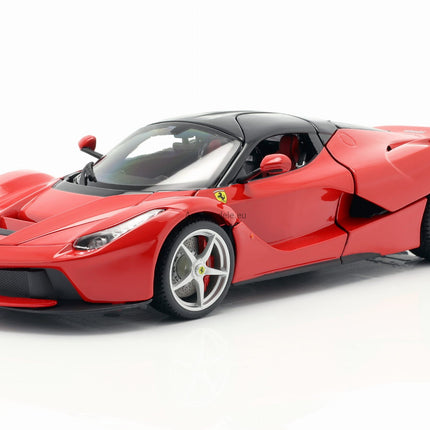 https://automodele.eu/environment/cache/images/productGfx_454543_0_0/16901Rd-Ferrari-LaFerrari-F70-Burago-Signature-118.jpg