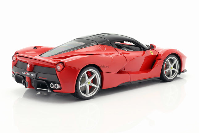 https://automodele.eu/environment/cache/images/productGfx_454544_0_0/16901Rd-Ferrari-LaFerrari-F70-Burago-Signature-118.jpg