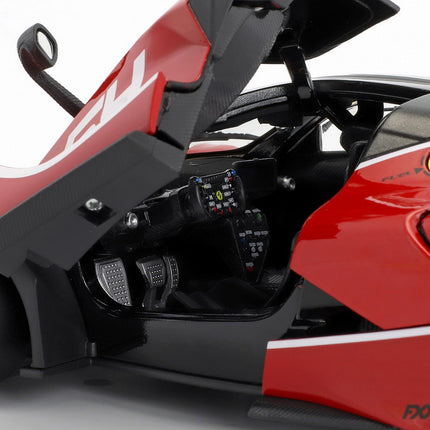 https://automodele.eu/environment/cache/images/productGfx_206363_0_0/16908-Ferrari-FXX-K-Evoluzione-54-Michael-Luzich-Bburago-118.jpg