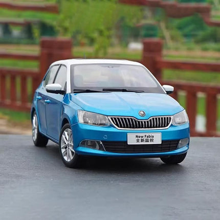 Shanghai Volkswagen Original Skoda New Fabia 1:18 Diecast Model Car - studio product photo of the scale model
