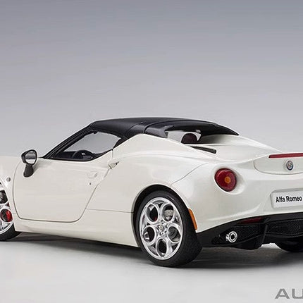 https://www.yxcarmodel.com/cdn/shop/files/16_49d50d0a-eb30-43b9-be3d-feb55d279c2e.jpg?v=1750142983&width=1946