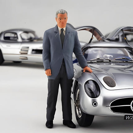 CMC Mercedes-Benz 300 SLR Uhlenhaut Coupe 1955 Silver M-246 1:18 Diecast Model Car - showroom-quality model replica