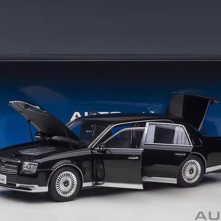 Autoart/Ottoya Autoart Toyota Century Special Edition with Curtains 1:18 Diecast Model Car - fine detailed model replica