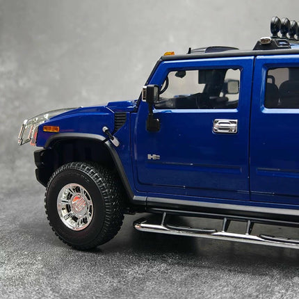 Highway 61 Hummer H2 Blue 1:18 Diecast Model Car - detailed die-cast style model