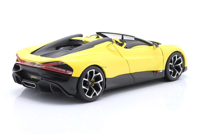 https://automodele.eu/environment/cache/images/productGfx_755179_0_0/18-11051Yl-Bugatti-W16-Mistral-2023-Yellow-Bburago-118.webp