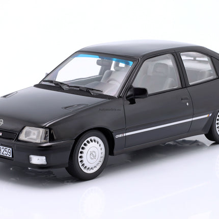 https://automodele.eu/environment/cache/images/productGfx_757499_0_0/183617-Opel-Kadett-GSi-Helmut-Schmidt-1991-Black-Metallic-Norev-118.jpg
