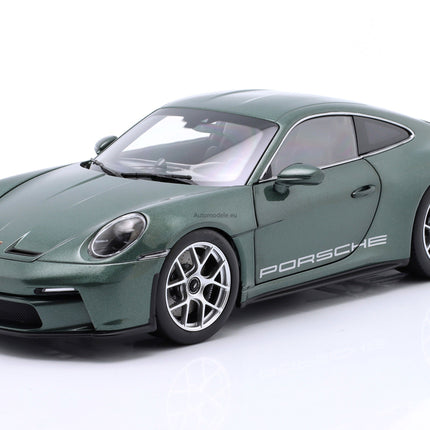 https://automodele.eu/environment/cache/images/productGfx_757916_0_0/187472-Porsche-911-992-ST-2023-Malachite-Green-Metallic-Norev-118.jpg