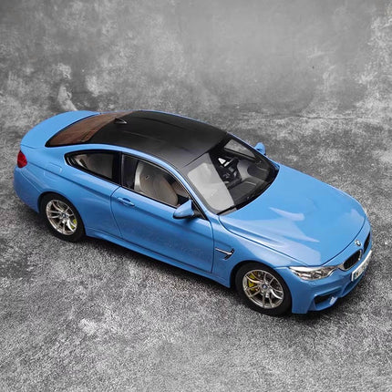 Paragon BMW M4 F82 White 1:18 Diecast Model Car - scale model collectible piece