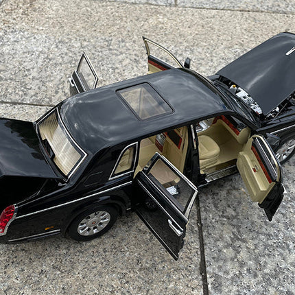 https://www.yxcarmodel.com/cdn/shop/files/18_804b7dd0-d415-4333-ba18-ec3c43abb888.jpg?v=1726053431
