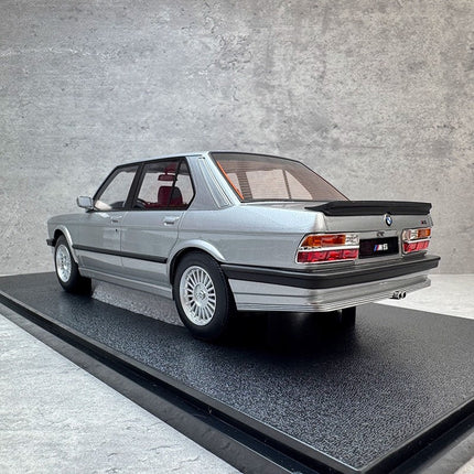 Qriginal BMW M5 1:18 Resin Model Car - premium scale model collectible
