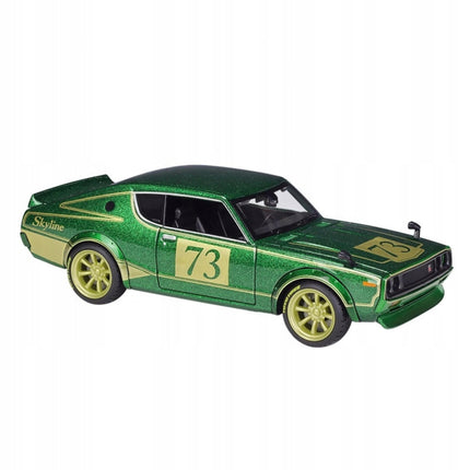 1973 Nissan Skyline 2000 GTR 1:24 Maisto Diecast Model Classic JDM Collector Car with Custom Plates