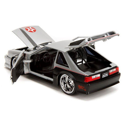 https://cdn.shopify.com/s/files/1/0504/9925/6496/files/1989-ford-mustang-gt-texaco-silver-metallic-and-matt-black-bigtime-muscle-series-124-diecast-model-car-by-jada-313051.jpg?v=1756087112