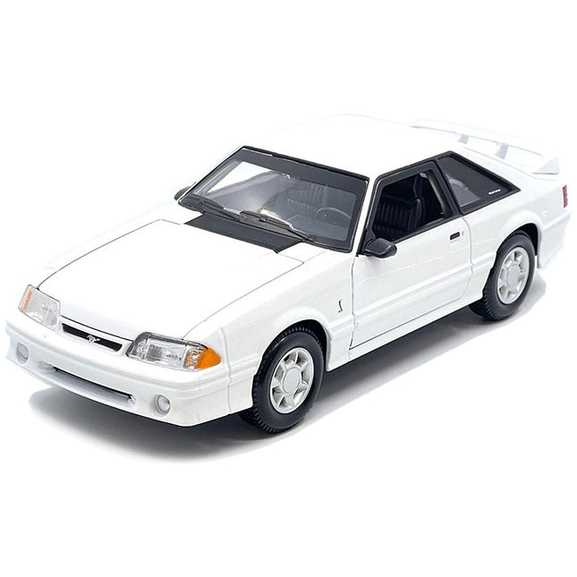 https://cdn.shopify.com/s/files/1/0504/9925/6496/files/1993-ford-mustang-svt-cobra-white-special-edition-series-124-diecast-model-car-by-maisto-418146.jpg?v=1748403384