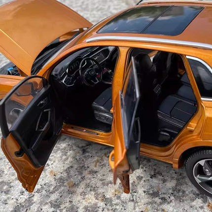 YX Car Model Audi Q3 2019 Blue Openable 1:18 Diecast Model Car - showroom-quality model replica