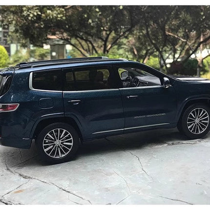 YX Car Model Jeep Grand Commander Blue 1:18 Diecast Model Car - detailed die-cast style model