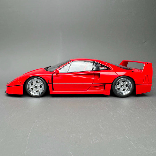 Montage Ferrari F40 Standard Red 1:18 Diecast Model Car - studio product photo of the scale model