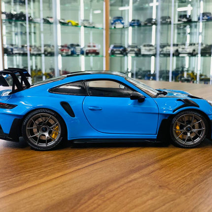 Minichamps 1/18 Porsche 911 GT3 RS 2024 Blue Diecast Model - collectible scale model car