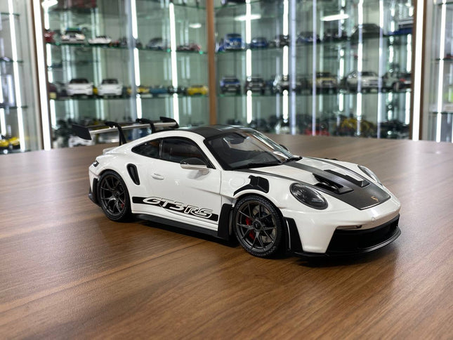 Minichamps Porsche 911 GT3 RS 2022 Weissach Paket 1:18 Diecast Model White - detailed collector display model