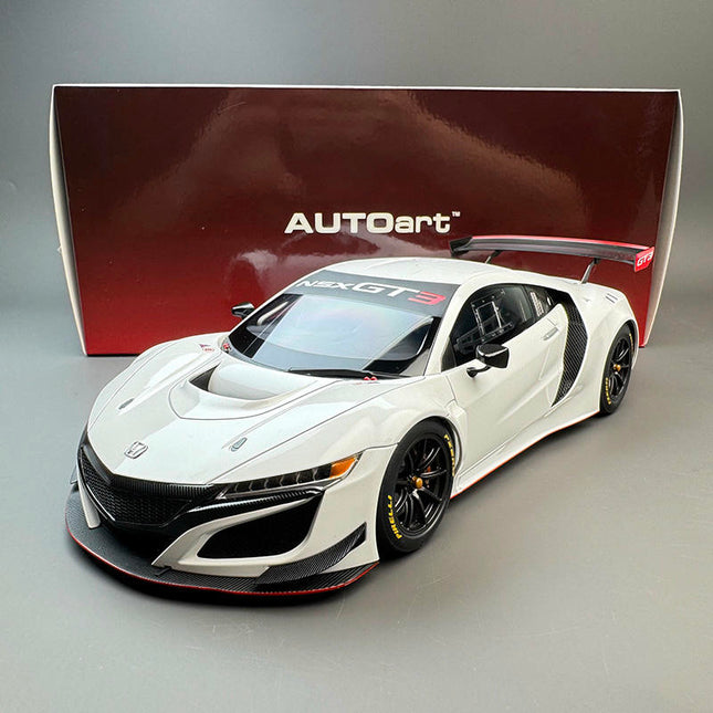AutoArt Honda NSX GT3 - White 1:18 Diecast Model Car - detailed collector display model